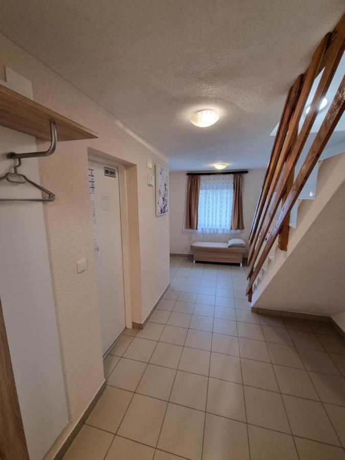 Apartments Luka Rakovica Luaran gambar