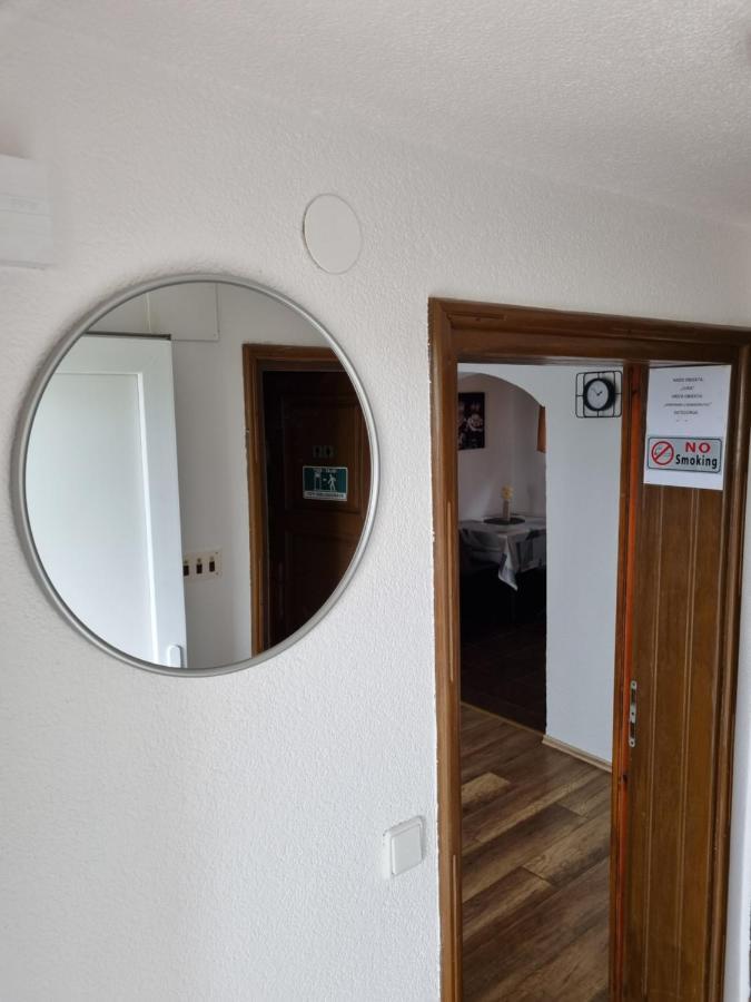 Apartments Luka Rakovica Luaran gambar